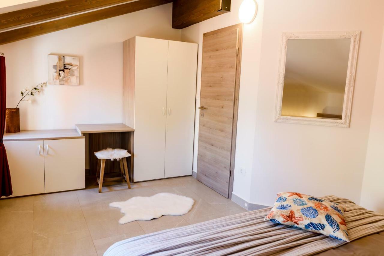 Fonda Apartments Копер Екстериор снимка